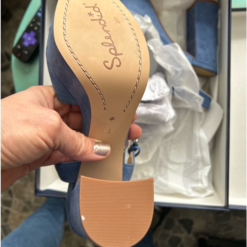 Splendid platform sandals, blue suede, adorable, size 7 shoes